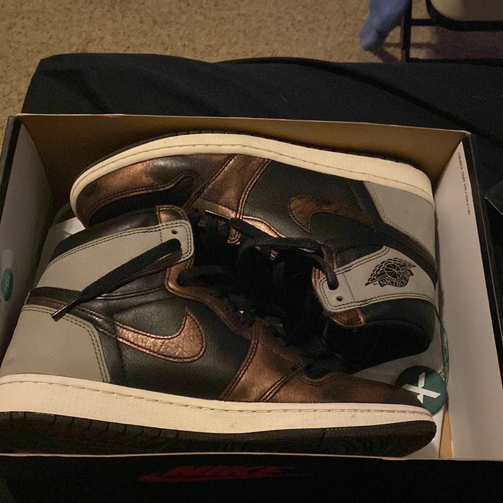 Air Jordan 1 “Patina”